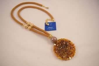 Alternative view of Collana Nella giallo senape