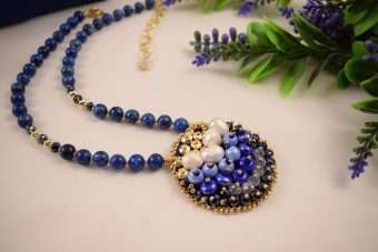 Collana Doris blu elettrico