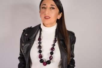 Collana Nunzia nera-viola