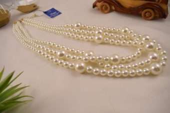 Alternative view of Collana Mina bianco perla