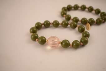 Alternative view of Bracciale Cloe verde oliva