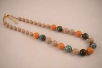 Alternative view of Collana Fiamma beige-verde-senape