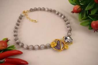 Alternative view of Collana Bia grigia