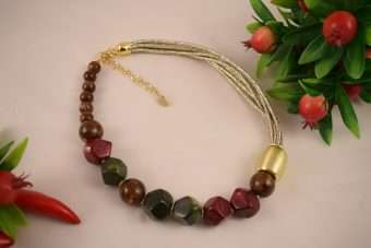 Alternative view of Collana Bea marrone, rosso e verde