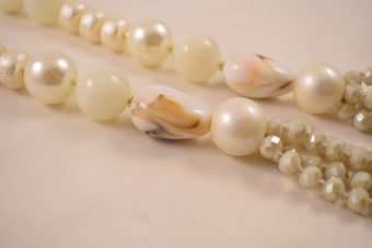 Alternative view of Collana Aurora bianco perla