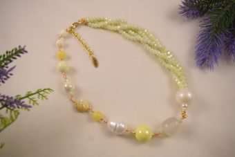 Collana Maddy giallo burro-bianco perla