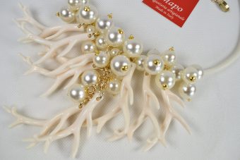 Alternative view of Collana Ramona bianca