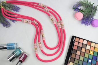 Collana Monica fucsia
