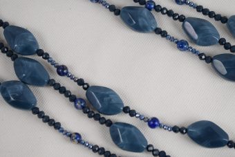 Alternative view of Collana Marisa blu avion lunga