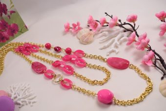 Alternative view of Collana Simonetta lunga fucsia