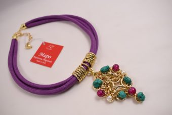 Alternative view of Collana Diletta viola
