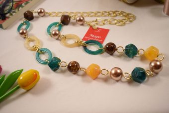 Collana Milù verde-bianco crema-marrone-giallo-dorato