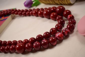 Alternative view of Collana Angela rosso bordò