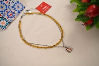 Collana Fantasy corta bianca-senape argentata