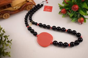 Collana Lina rosso corallo-nero