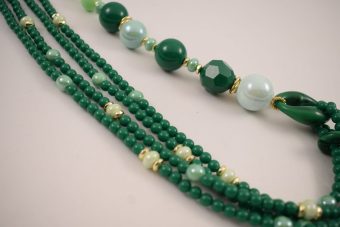 Alternative view of Collana Giovanna verde
