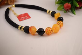 Collana Betty giallo-nero