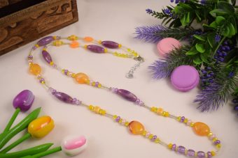 Collana Gaia lunga viola-giallo